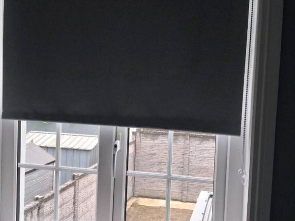 Smokey gray blind - Main image