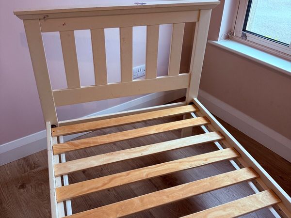 Bed - Main image