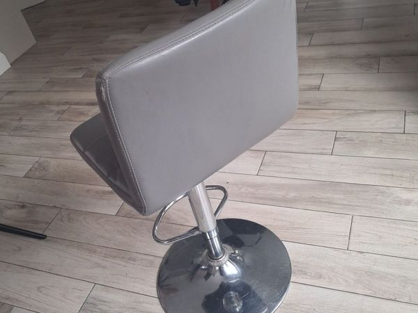 Bar stools - Main image