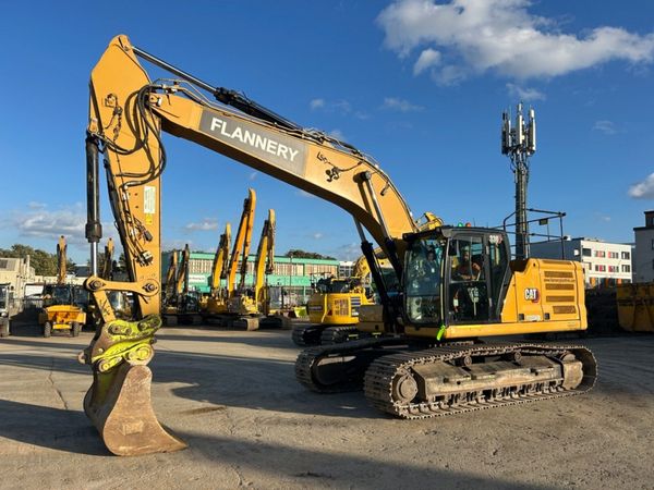 2021 CAT 330 - 07 - Main image