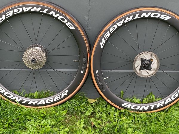 Like New : BONTRAGER AEOLUS PRO5 TLR DISC SET - Main image