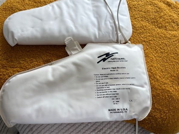 Nailtiques Electric Heated Pedicure Booties - Main image