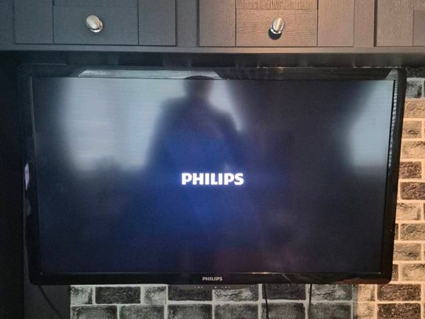 Phillips 40 inch TV - Main image