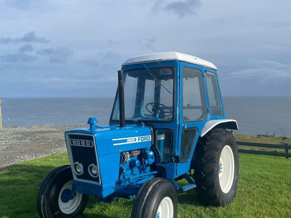 Ford 3600 Q cab - Main image