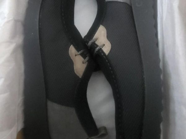 Clarks Wallabees Shoes (11.5) - Main image