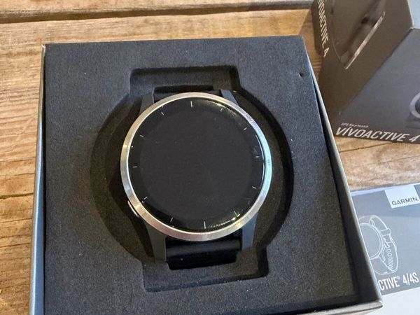 Garmin Vivoactive 4 - Main image