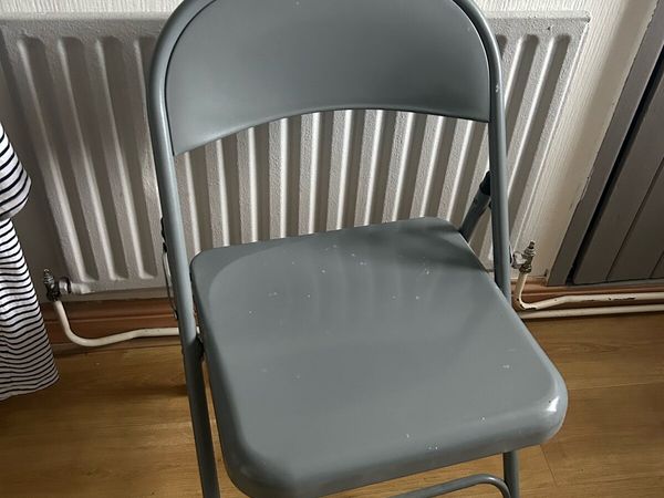 Grey metallic chair - Main image