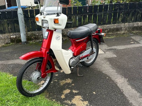 1995 Honda C90 Cub - Main image