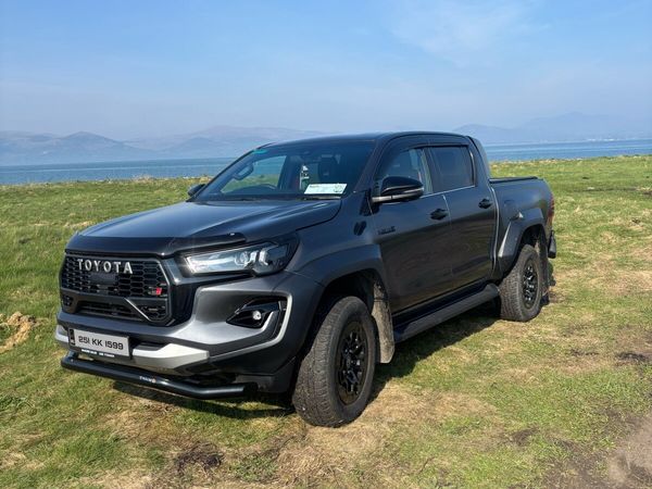 Toyota Hilux GR sport 2 - Main image