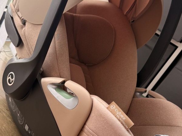 Carseat - Main image