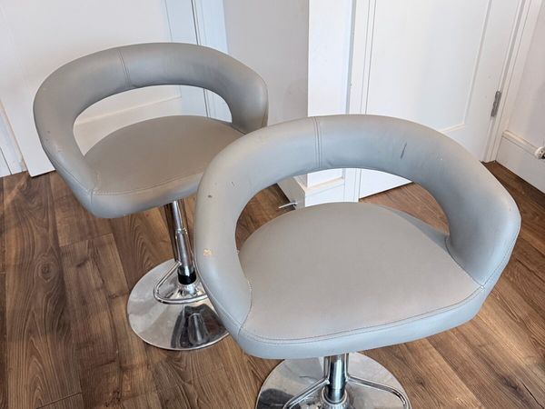 Bar stools x2 - Main image
