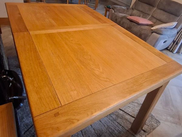 Oak Table & chairs - Main image