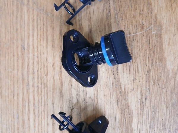 New boat bungs - Main image