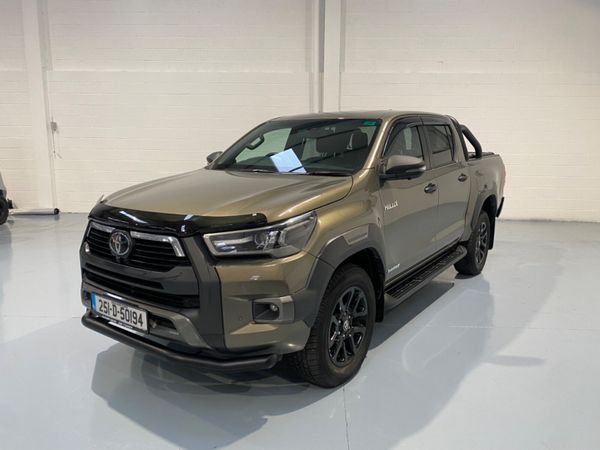 2025 Toyota Hilux  InvincibleX 2.8 Auto - Main image