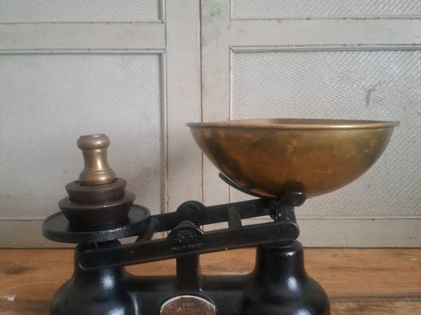 Vintage Salter Staffordshire Kitchen Scale - Main image