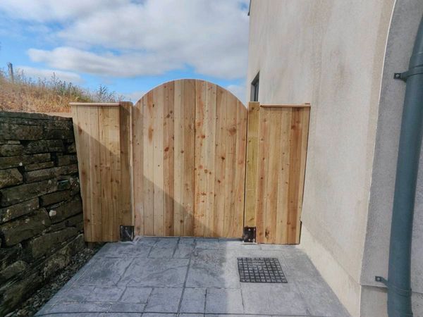 Side entrance gates fitted - Main image