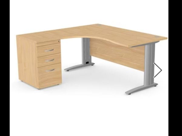 L shaped office desk - Main image