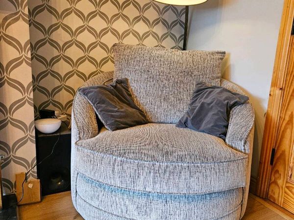 Cuddle Chair - Main image