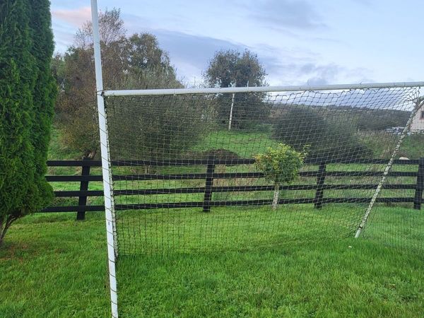 Steel goalposts - Main image