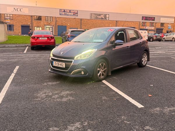 2017 Peugeot 208 1.2p - Main image