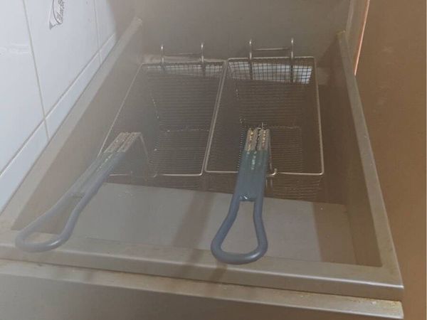 Chip fryer for sale in Kilkenny for €200 on DoneDeal