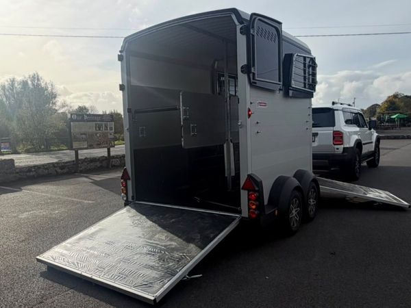 trailer - Main image