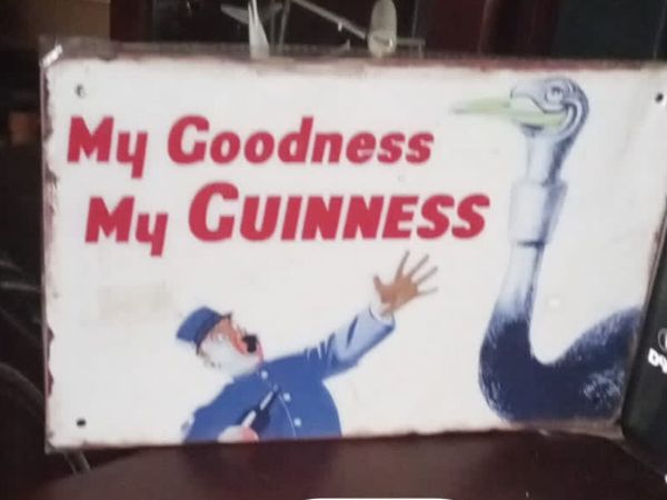 VINTAGE STYLE GUNNIES SIGN - Main image