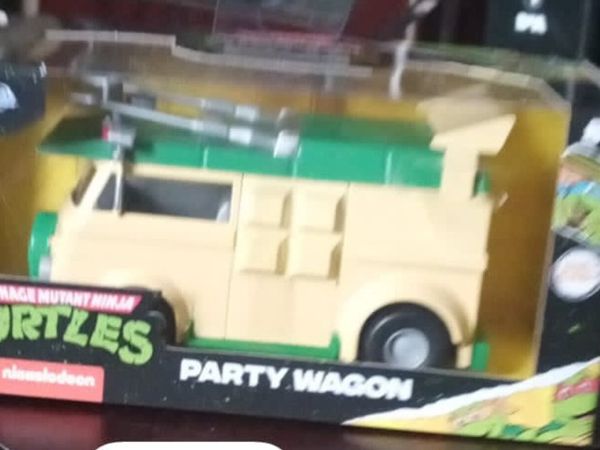 TGE TURTLES PARTY WAGON DIECAST MODEL - Main image