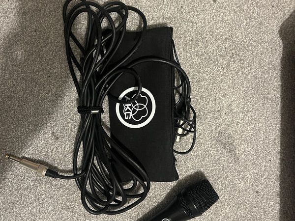 Mic - Main image