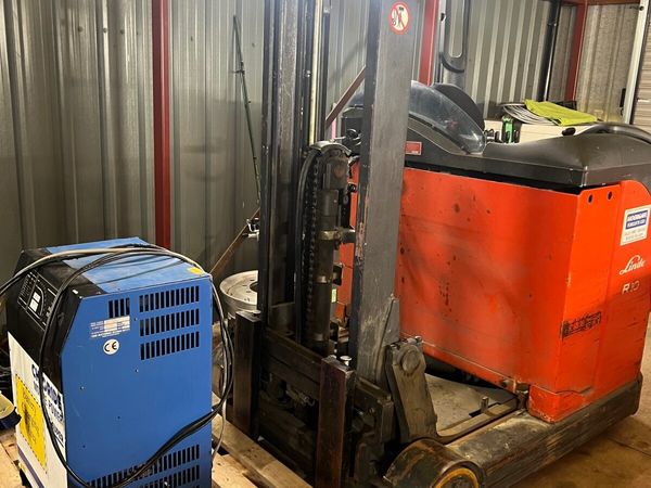 Forklift Linde R10.  2004 year - Main image
