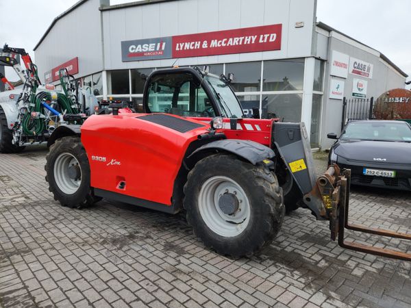 2016 Massey Ferguson 9305 telescopic loader - Main image