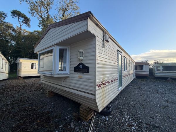 Double Glazed Central Heated - Main image