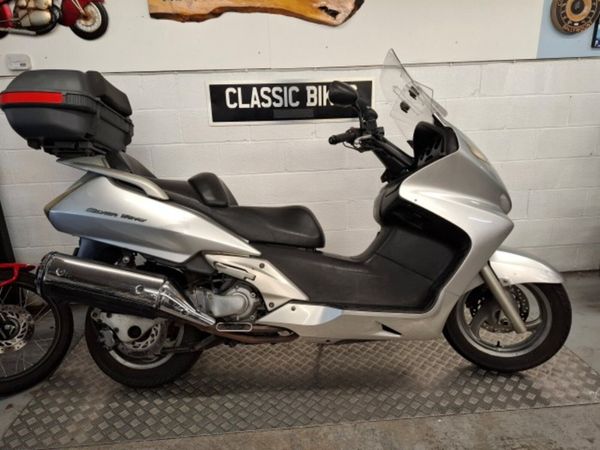 Honda Silverwing 600 2002 - Main image