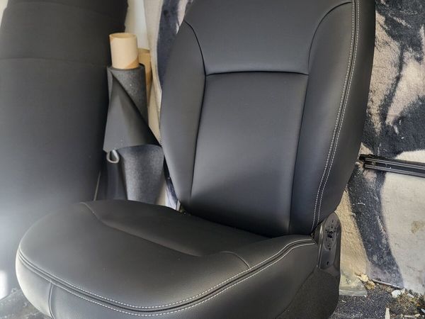 Van seat - Main image