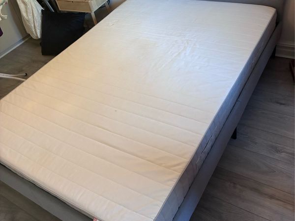 Double bed frame + mattress like new - Main image