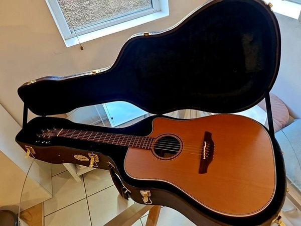 Guitar - Main image