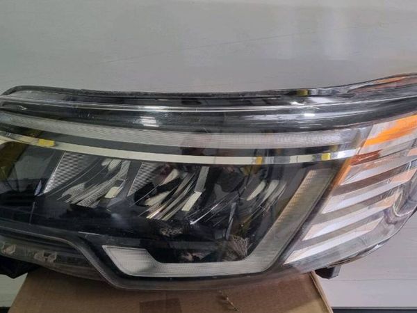 Renault traffic left headlight 2024year full LED - Main image