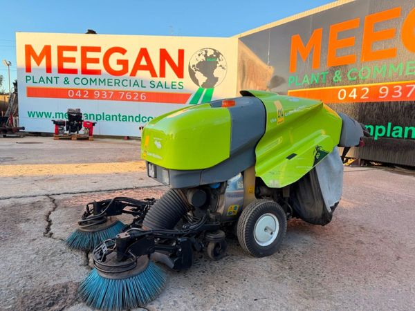 GREEN MACHINE 414 diesel PEDESTRIAN SWEEPER - Main image