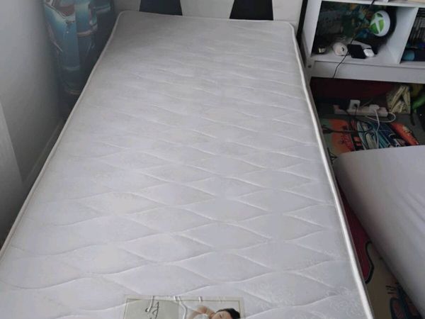 Single bed with mattress - Main image