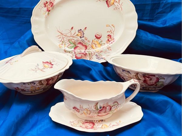 J. & G. Meakin Dinner set - Main image