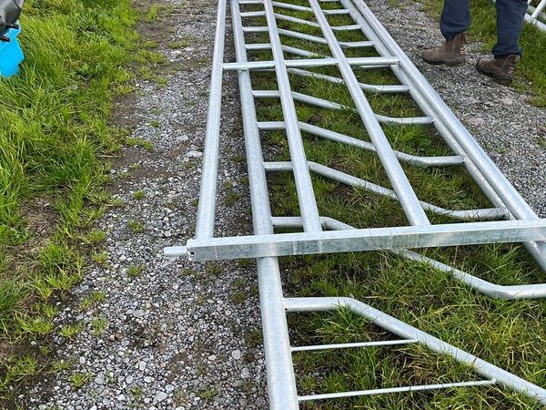 Extendable gates and barriers - Main image