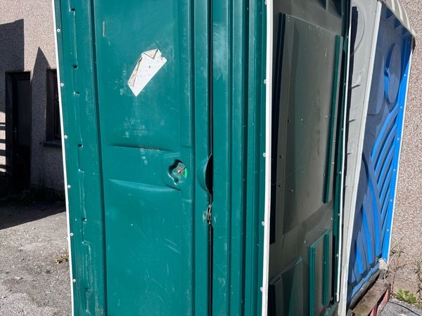Portable toilet - Main image