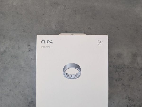 Oura Ring 4 Brushed Silver – Size 6 – Brand New in - Main image