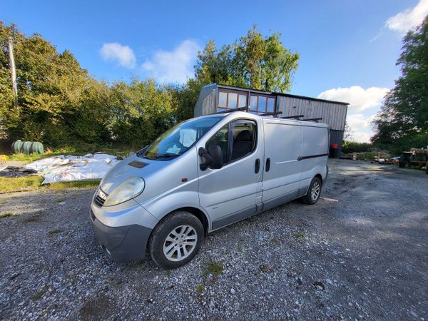 Opel Vivaro 2013 - Main image
