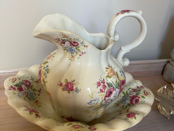 Vintage Jug and bowl set - Main image