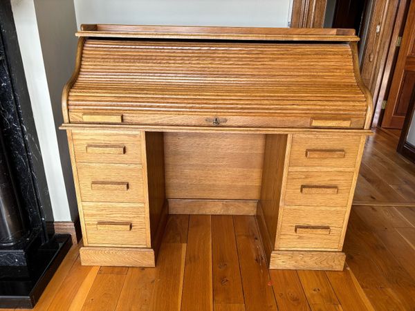 Solid Oak Bespoke Roll Top Writing Desk – Lockable - Main image