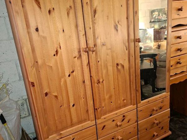 Vintage pine wardrobe set - Main image