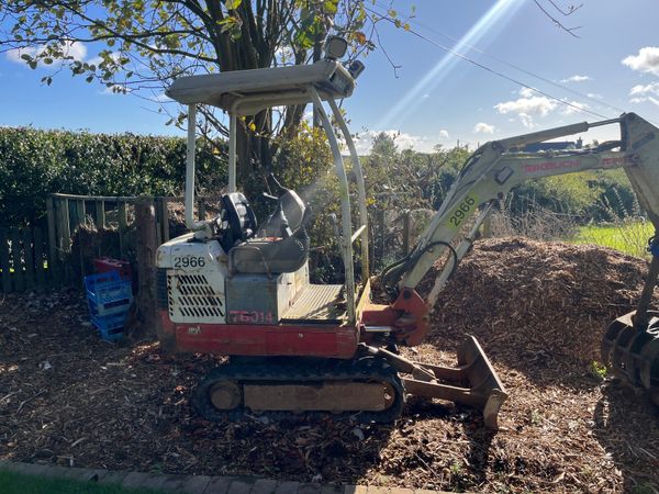 Takeuchi TB014 - Main image