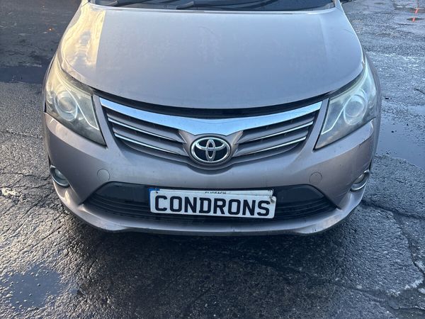 Toyota Avensis 2015 - Main image