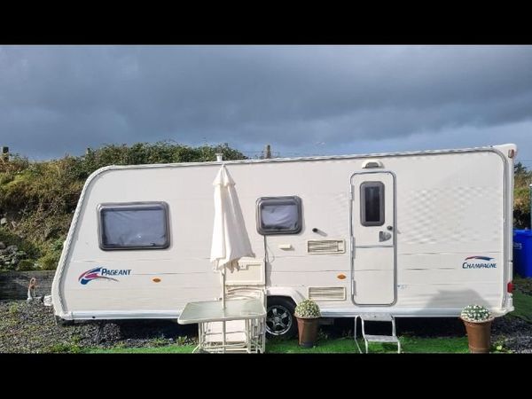 Bailey Pageant Series 6 Champagne Caravan - Main image